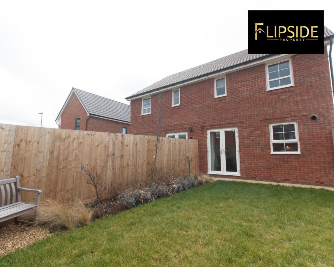 Contractors & Groups & Family Relocation - Flipside Property Aylesbury - Call Us Today For Special Offer! Villa Bierton Exterior photo